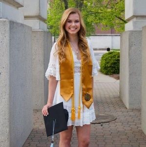 Meet your Posher, Rebecca